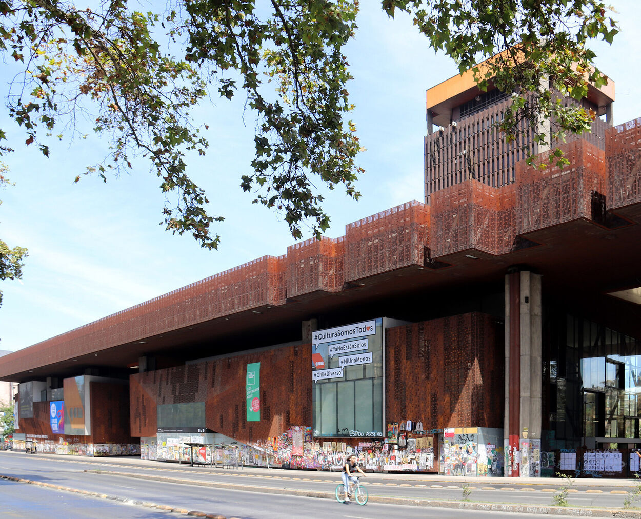 The Gabriela Mistral Cultural Center (arch. Cristian Fernandez + Lateral Arquitectura) in Santiago del Chile, December 2019. © Fabio Quici