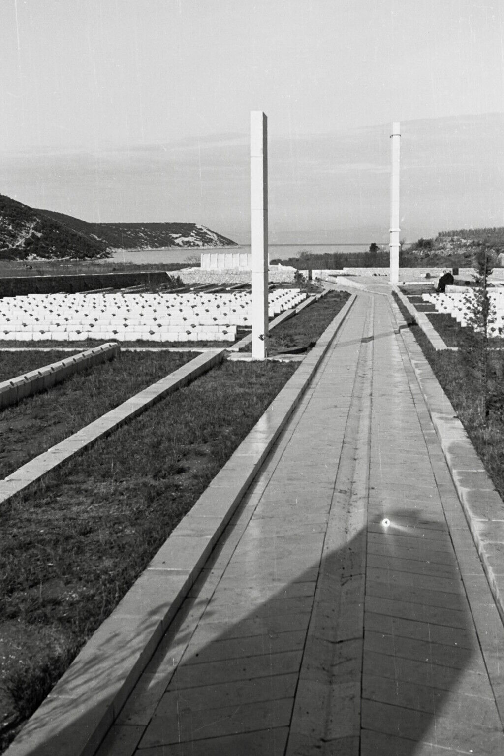 [a] The Rab Memorial Complex, Kampor, photo Vladimir Braco Mušič
[b] The Rab Memorial Complex, model
[cd] The Rab Memorial Complex, Kampor, photo Vladimir Braco Mušič
[ef] from Auguste Choisy. Historie de l‘ architecture.
pp. 414- 415