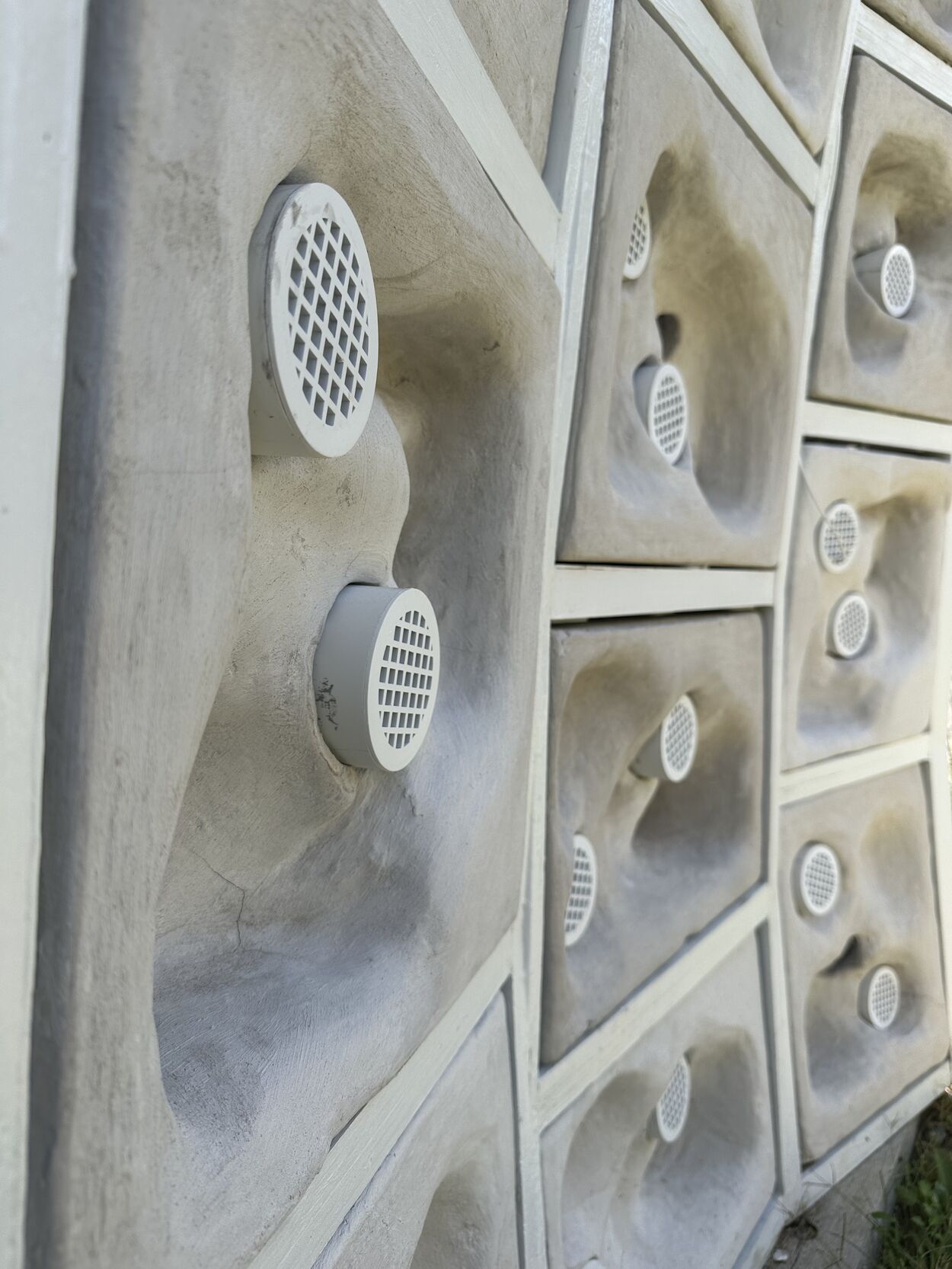 Harrison Atelier, Pollinators arch, front and back of hempcrete block, 2024 © Harrison Atelier.