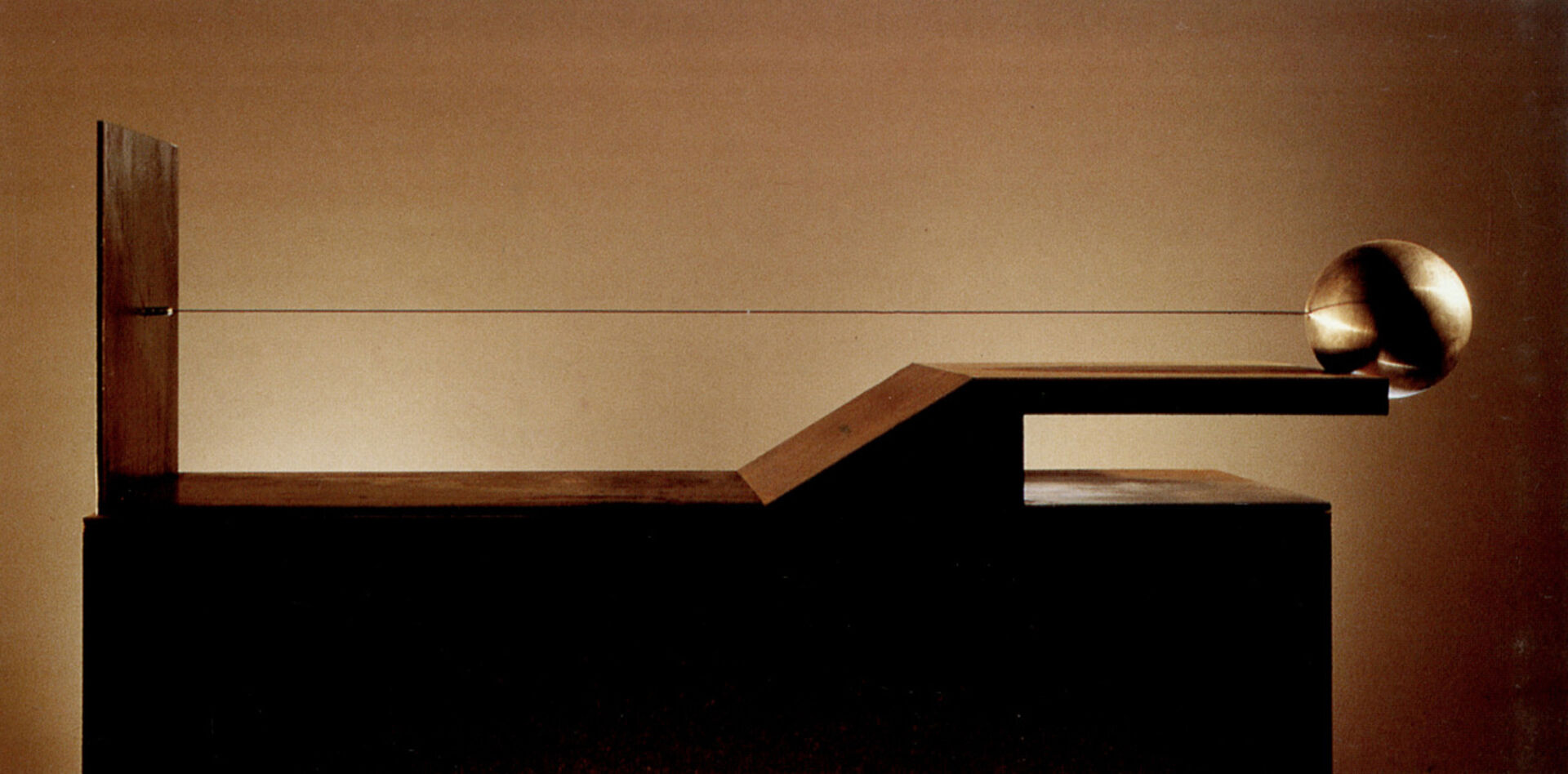 Raimund Abraham. Sphere Project, Museum für angewandte Kunst, Wien, 1991. Photo of the model: Gerhard Zugmann