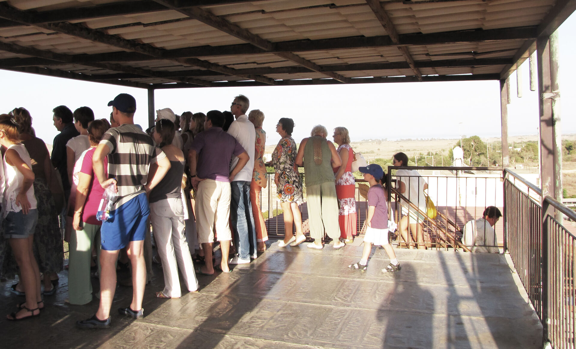 Fig. 8:
Tourists looking at Varosha from a viewpoint.