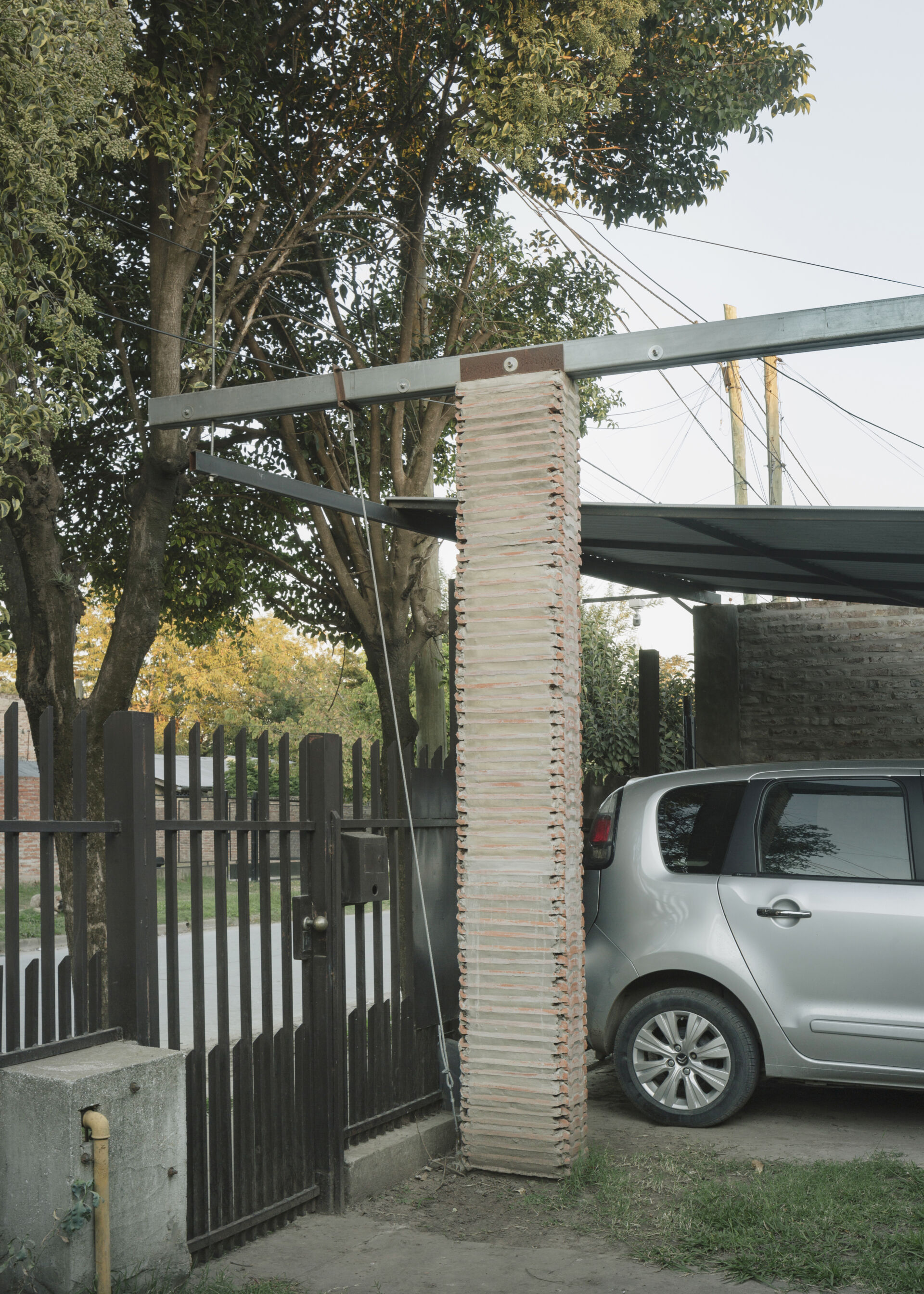 Column project at Casa Yaraví by OTRO. Buenos Aires, Argentina. Photo courtesy of Federico Cairoli.