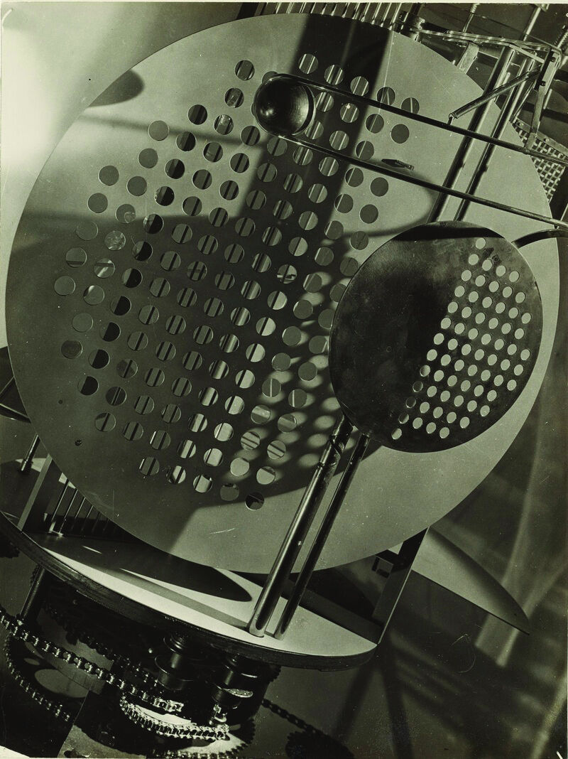 From left to right: “Scenography of Hoffmann’s Erzählungen”, 1929 and “Light Space Modulator” (© VG Bild-Kunst / © Lucia Moholy), 1930, László Moholy-Nagy. These images show Moholy-Nagy’s intention to generate tools for projecting forms to create new manifestations of space. © The Moholy-Nagy Foundation