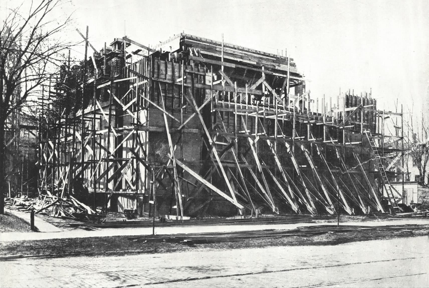 Construction photograph, late 1907, Unity Temple, Frank Lloyd Wright, architect. Photo copyright FLW Archives.
