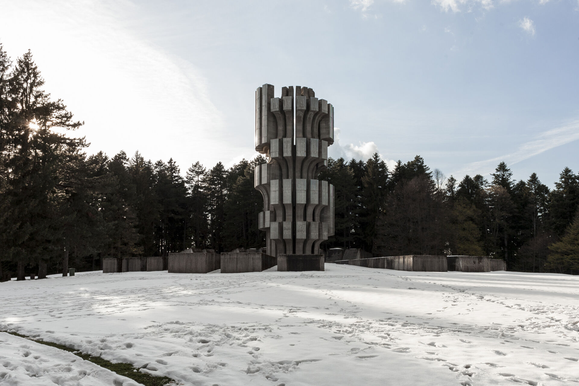 Monument to the Revolution by Dušan Džamonja &amp; co., on Mrakovica (Kozara mountain), today Bosnia and Herzegovina (1972). Photo by © Giovanni Emilio Galanello.